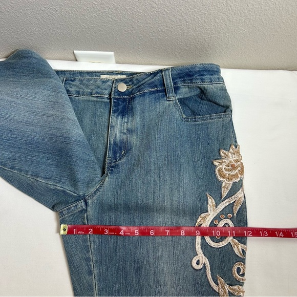 Boston Proper Stretch Blue Wash Mid Rise Flare Bead Embroidery Floral Jeans 12 - Picture 12 of 16